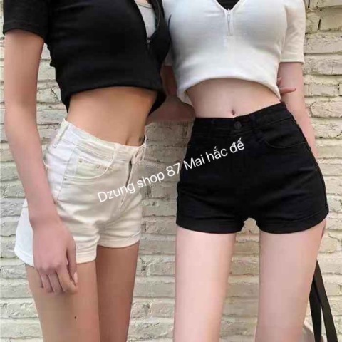 Trong vô vàn các loại trang phục điệu đà, chân váy có ưu điểm là đánh lừa thị giác, làm đôi chân người mặc trông thon dài hơn. Ngoài ra, chúng còn giúp chị em có một vẻ ngoài nổi bật và cuốn hút.