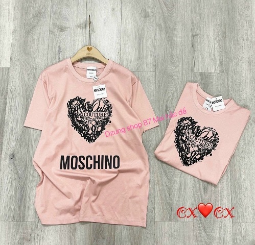 Áo thun cộc tay món đồ quen thuộc vào mùa hè với tất cả các cô gái. Với những cách phối đồ cùng chiếc áo này dưới đây sẽ giúp các nàng thêm tự tin, năng động đón hè.