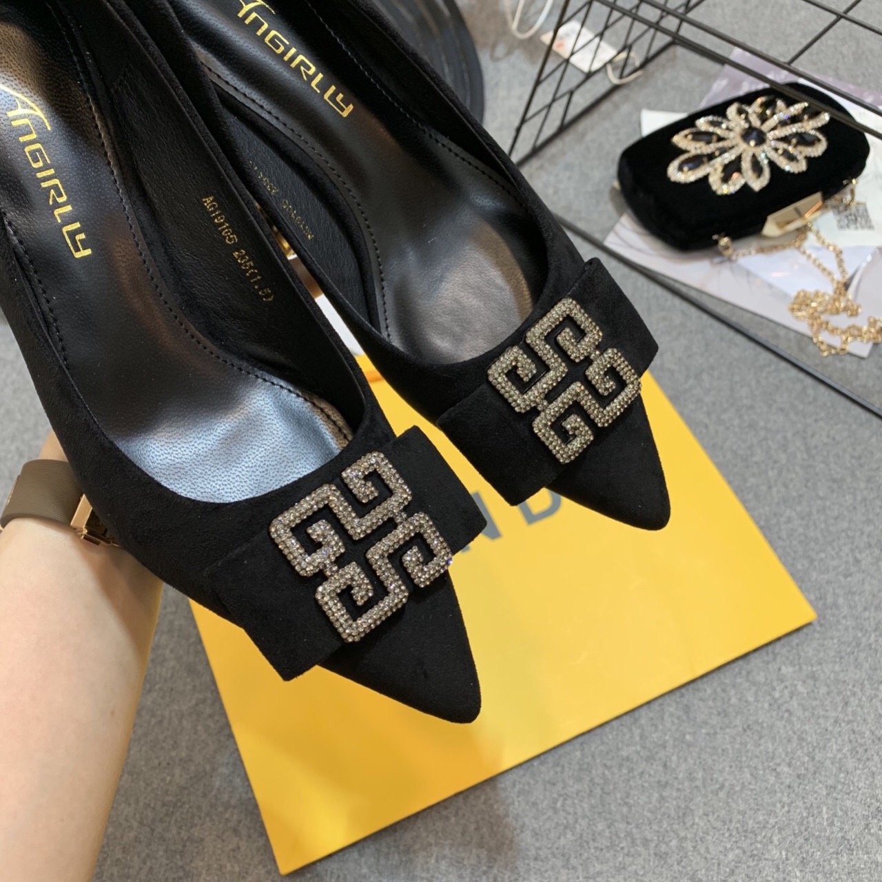 BST Guốc , Giày Thể Thao , Dép Siêu Cấp New