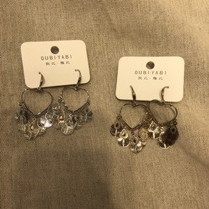 Giầy là bạn thân thiết đối với chúng ta trên mỗi chặng đường