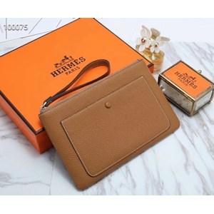 Kính mắt giờ đây con thiết kế như một món phụ kiện thời trang