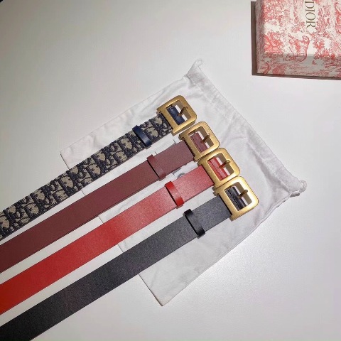 Với những món phụ kiện dưới đây đảm bảo các nàng đều sang chảnh hết cỡ, bất chấp bạn có ăn mặc theo phong cách nào đi chăng nữa.