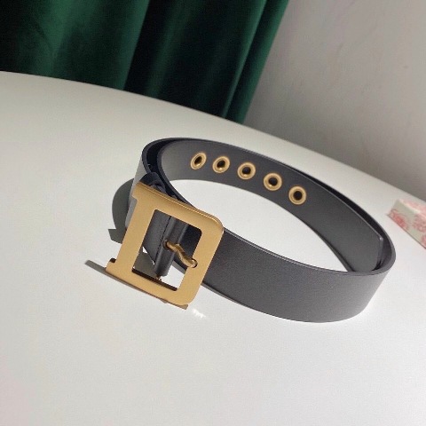 Với những món phụ kiện dưới đây đảm bảo các nàng đều sang chảnh hết cỡ, bất chấp bạn có ăn mặc theo phong cách nào đi chăng nữa.