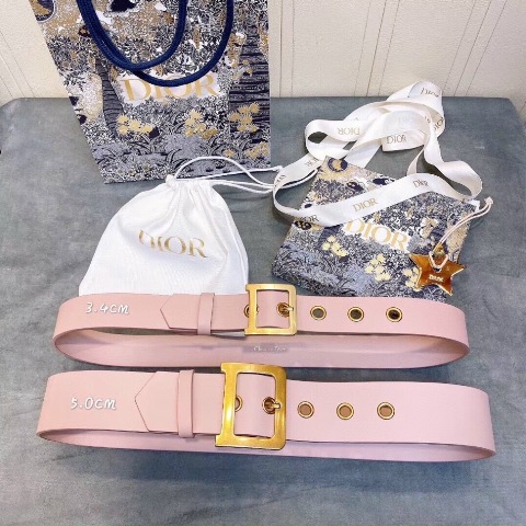 Với những món phụ kiện dưới đây đảm bảo các nàng đều sang chảnh hết cỡ, bất chấp bạn có ăn mặc theo phong cách nào đi chăng nữa.