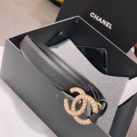 Với những món phụ kiện dưới đây đảm bảo các nàng đều sang chảnh hết cỡ, bất chấp bạn có ăn mặc theo phong cách nào đi chăng nữa.