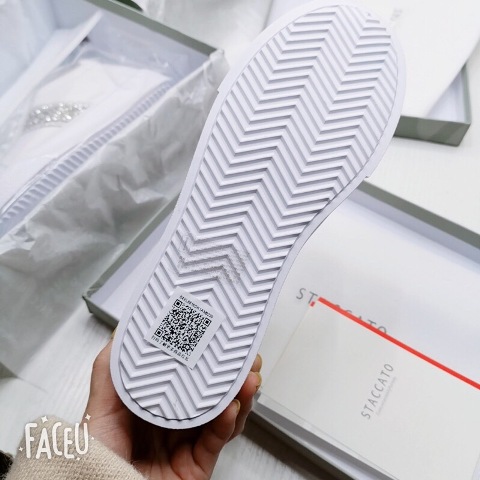 GIÀY THỂ THAO LV SIÊU CẤP 