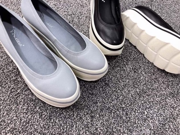 Với kiểu váy này bạn có thể diện đi làm, đi chơi hoặc đi dự tiệc