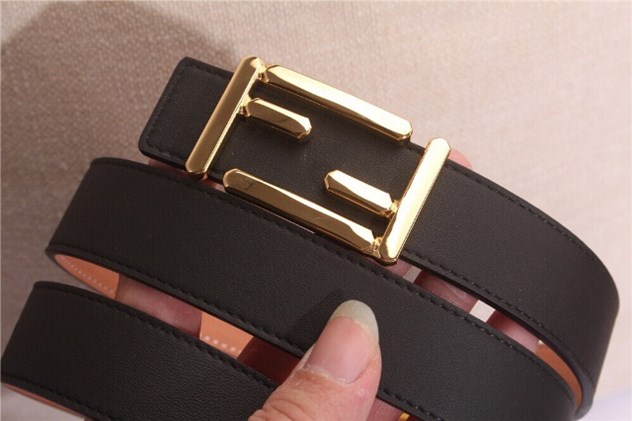 Thắt lưng Fendi 