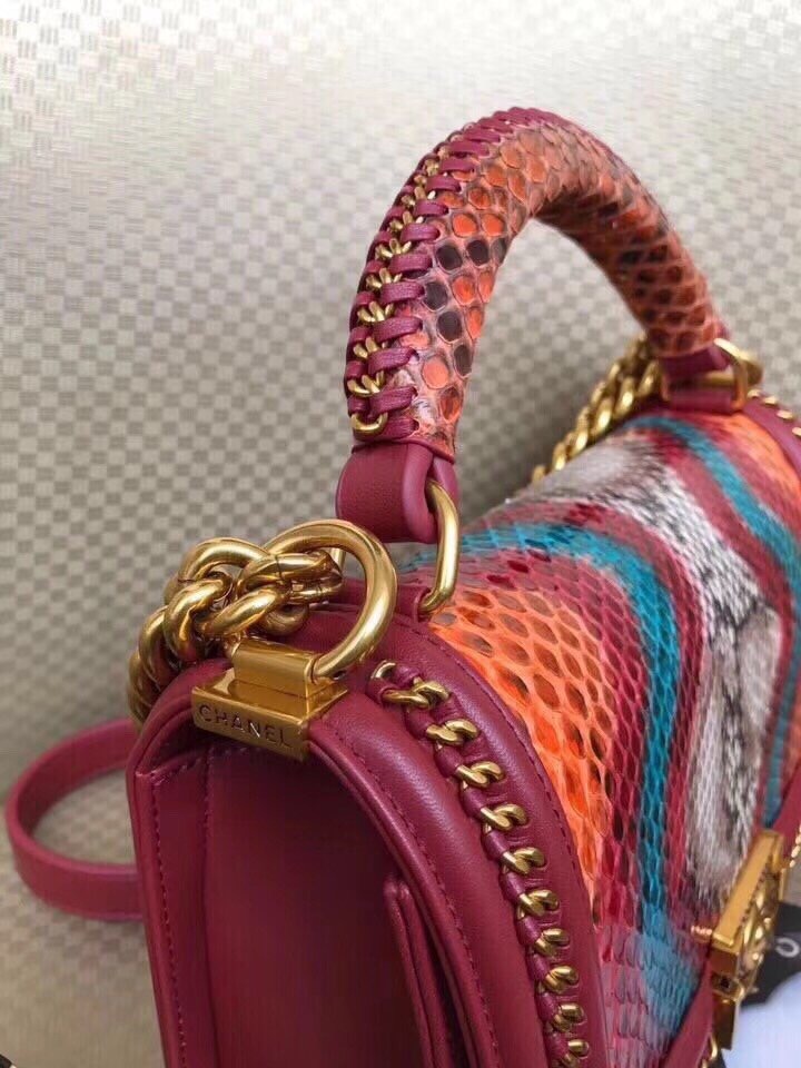 Áo len chưa bao giờ là cũ hay mờ nhạt để một tín đồ có thể lãng quên