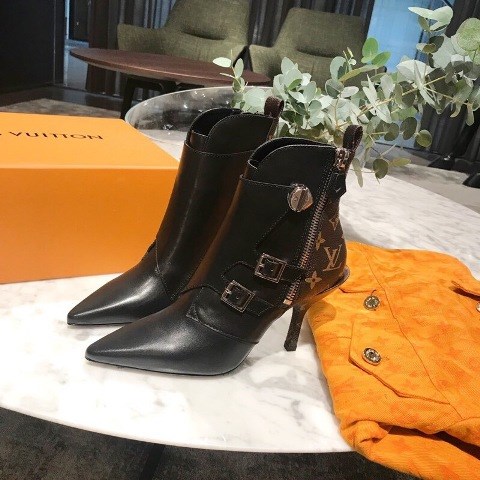 BST Guốc , Giày Thể Thao , Dép Siêu Cấp New