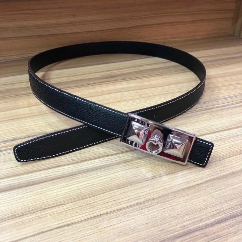 Với những món phụ kiện dưới đây đảm bảo các nàng đều sang chảnh hết cỡ, bất chấp bạn có ăn mặc theo phong cách nào đi chăng nữa.