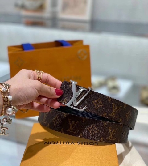 Với những món phụ kiện dưới đây đảm bảo các nàng đều sang chảnh hết cỡ, bất chấp bạn có ăn mặc theo phong cách nào đi chăng nữa.