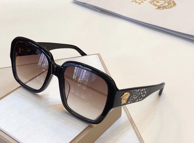 BST KÍNH MẮT THỜI TRANG XUÂN HÈ HOT 2019