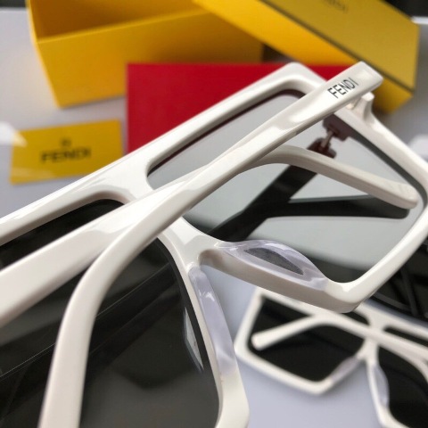 BST KÍNH MẮT THỜI TRANG XUÂN HÈ HOT 2019