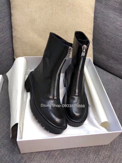 Với kiểu váy này bạn có thể diện đi làm, đi chơi hoặc đi dự tiệc