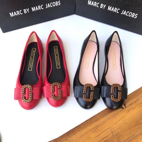 Túi không chỉ là phụ kiện mà nó còn thể hiện phong cách, cá tính của từng người