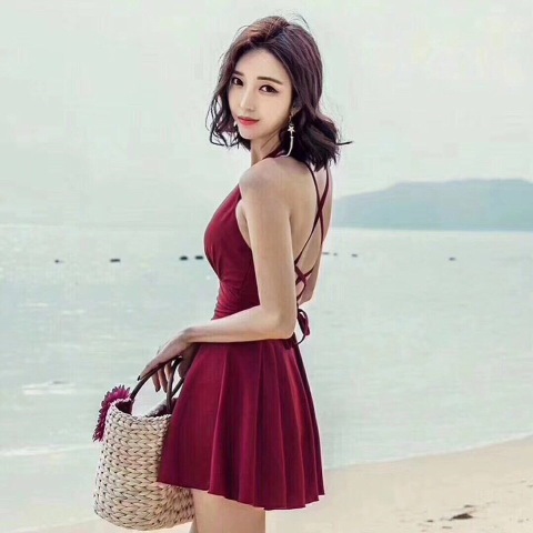Phụ kiện thời trang là món đồ không thể thiếu đối với Phụ nữ