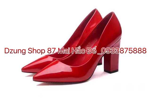 Giầy là bạn thân thiết đối với chúng ta trên mỗi chặng đường