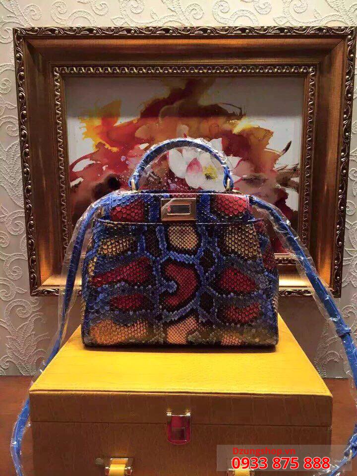 Túi xách thời trang nữ kiểu da rắn