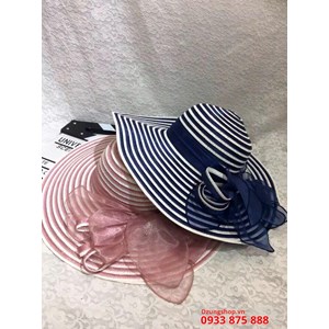Mũ đẹp cho chị em dạo biển